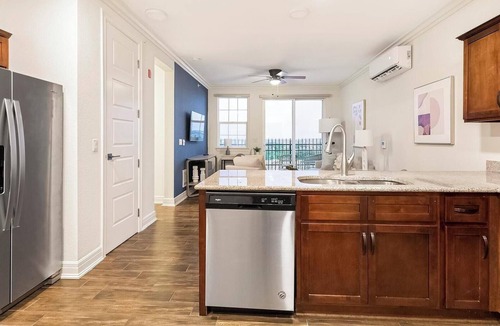Overland Park Apartment | Landing | Spectacular 3BD, Pool, Clubhouse