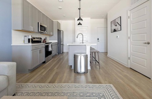 Broomfield Apartment | Landing | Spectacular 1BD, Yoga Studio, Clubhouse