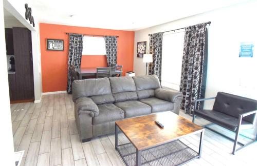 Twin Lakes House | Large family home near Hidden Lake