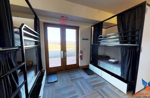 Angel Fire Cabin | Large Groups | WiFi | Wheeler Peak Lodge South