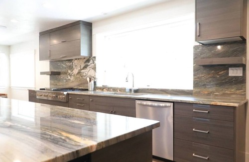 Edgemont House | Large House for Family, Groups, Retreats, Reunions