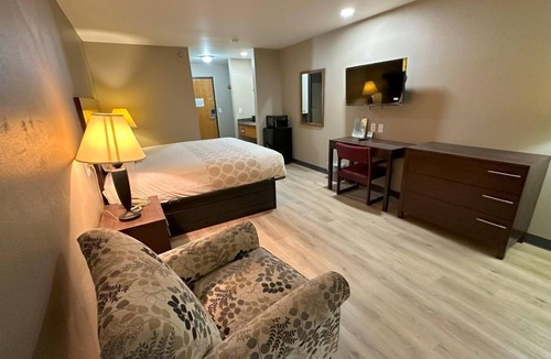 Larned Hotel | Larned Inn & Suites