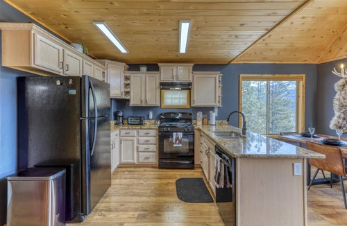 San Juan River Village House | Last-Minute Summer Escape! Book an August Stay by 7/31 for 15% Off