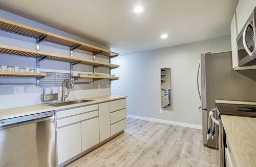 Kaysville Apartment | Layton Vacation Rental - Close to Hiking Trails!