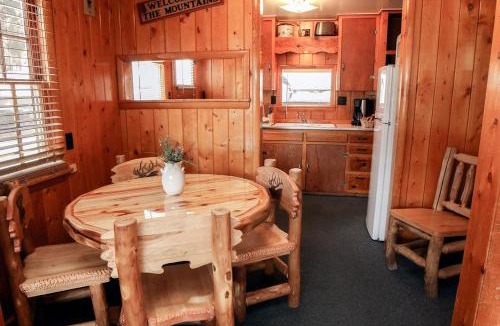Estes Park House | Lazy R Cottages- 2 cabin