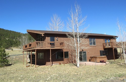Estes Park House | Lily Mountain Lodge - Gorgeous Mountain Views - Private Hot Tub -- EV #3498