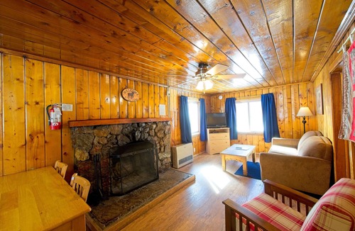 Red River Cabin | Located near the River