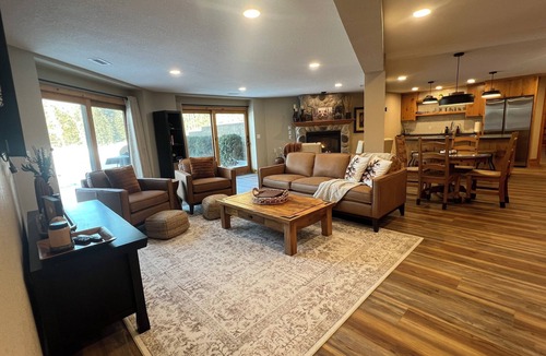 St. Joseph Cottage | Log Bear Den at Dancing Pines Retreat A Luxury Log Home & Pet Friendly.