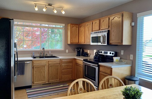Urbandale House | Lovely home with 4 beds in Urbandale