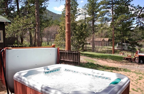 Estes Park Cabin | Low risk cancel policy - Cabin for Family with Hot Tub