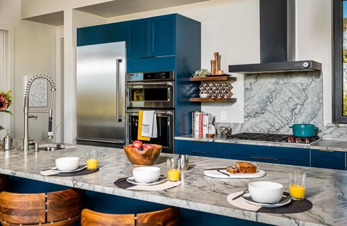 Steamboat Springs House | Luxurious + Hot Tub + Private + Views - Chalet Cascada