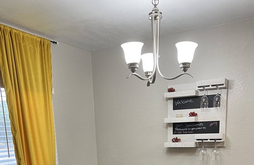 Arlington Apartment | Luxury 2bd/2ba/2 min walk to AT&T stadium