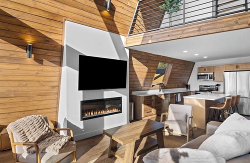 Glendale Cabin | Luxury A-Frame Retreat near Zion & Bryce | Hot Tub