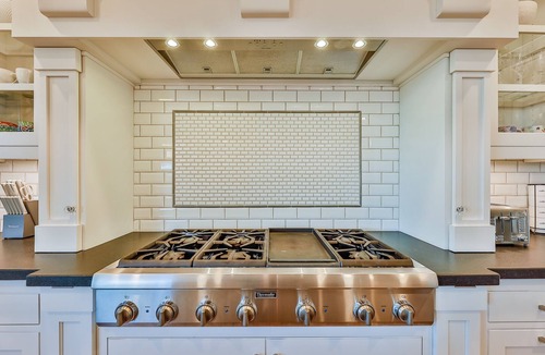 South Jordan House | Luxury Family Home, 15 Miles to Downtown SLC!