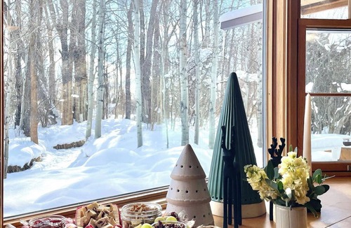 Moose Wilson Road House | Luxury Home Rental in Wilson, Wildflower Lodge