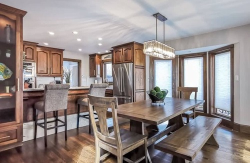 West Plaza House | Luxury Plaza House. Amazing Property.