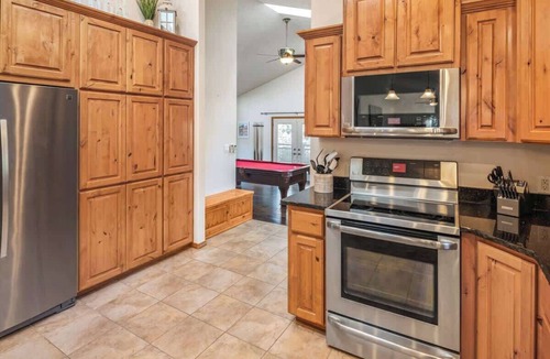 Post Falls House | Luxury Riverfront Escape with Kayaks & Views