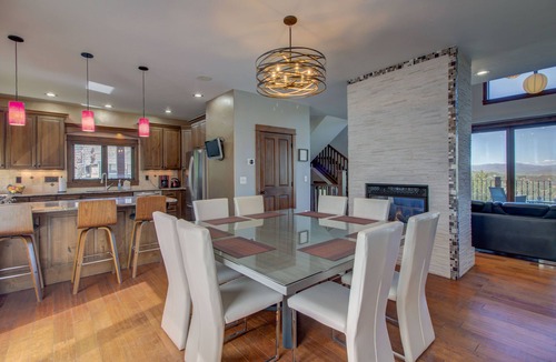 Steamboat Springs House | Luxury Townhome~Downtown Views~Private Hot Tub