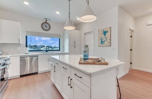 Arnolds Park Villa | Luxury Townhome Across from Arnolds Park | Walk to the Lake, Concerts & Restaurants