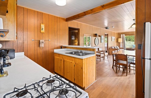 Estes Park Cabin | Machin's Cottage #16 3 bdrm Cabin near RMNP Pet Friendly