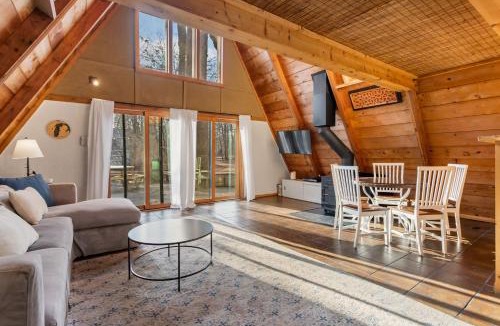 South Haven House | Maple Haven, A-frame cabin, Beach Access