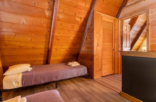 South Haven Cabin | Maple Haven, A-frame cabin, Beach Access