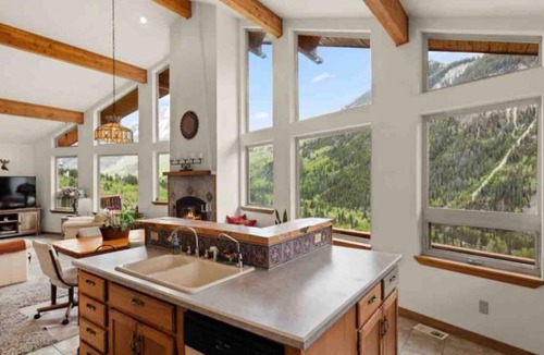 Carbondale Cabin | Marble Getaway 3bds w/Pano Mt Views/wood fire place