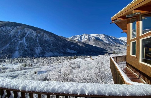 Carbondale Cabin | Marble Getaway 3bds w/Pano Mt Views/wood fire place
