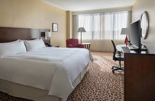 Overland Park Hotel | Marriott Kansas City Overland Park