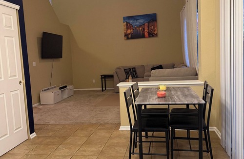 Aurora House | Marvelous 4-bedroom house with AC in vibrant Aurora
