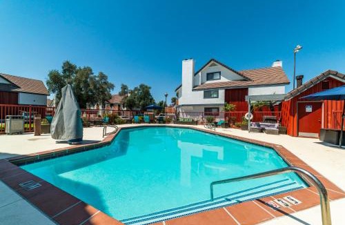 North Mountain Apartment | Metro Phoenix Extended Stay - Queen Studio