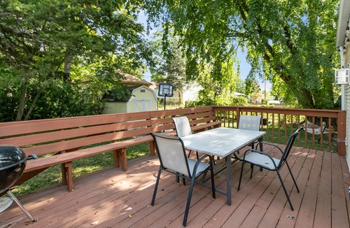 Kansas City House | Midtown Manor Central Location - 1 Mile to Plaza