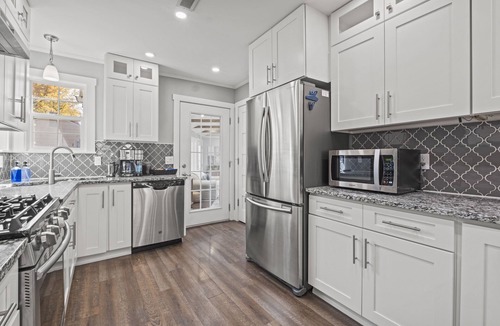 Mission House | Mission Outlook - Gorgeous Home + Pet Friendly