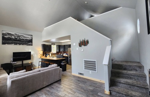 Casper Mountain Cabin | Misty Mountain Valley Retreat