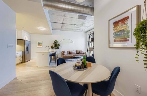 Central Boulder Apartment | Modern 1 BDR in Peloton - All the Amenities