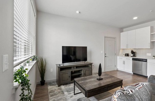 Dupont Apartment | Modern 1BR Near Denver Airport!