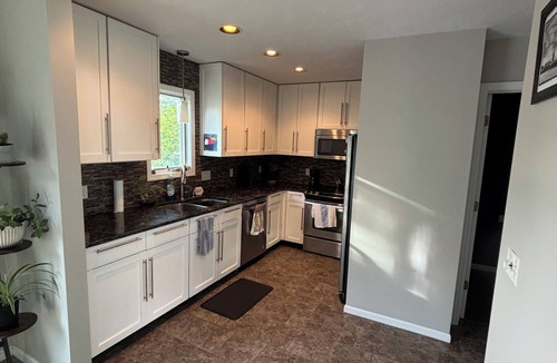 Dahlman House | Modern 3bed 2.5bath house near downtown Omaha