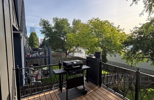 Dahlman House | Modern 3bed 2.5bath house near downtown Omaha