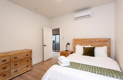 Kerr Gulch House | Modern condo with town and mountain views