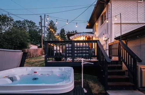 Bel Aire House | Modern family retreat with hot tub, sauna and game room near Denver