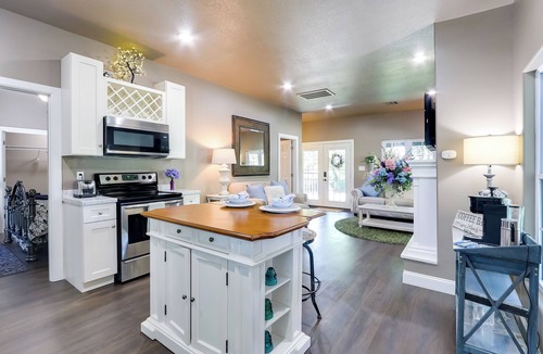 Belle Plaine House | Modern Farmhouse in Belle Plaine w/Covered Porch!