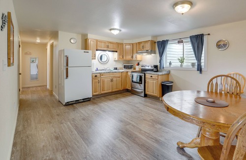 Riverton Apartment | Modern Riverton Retreat: Near 4th of July Parades!