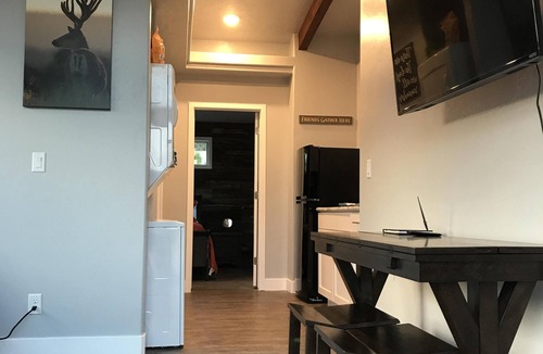 Glendale Cabin | Modern Tiny House in Apple Orchard Between Zion and Bryce