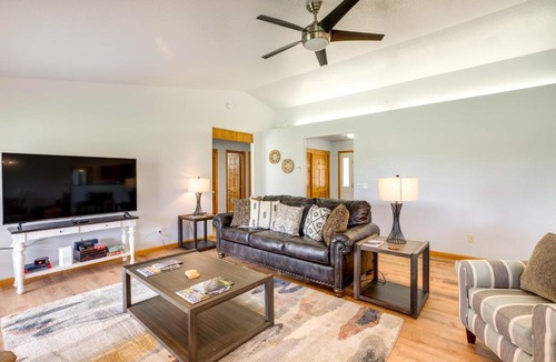 Vernal House | Montrose Retreat w/Stunning Mountain Views!