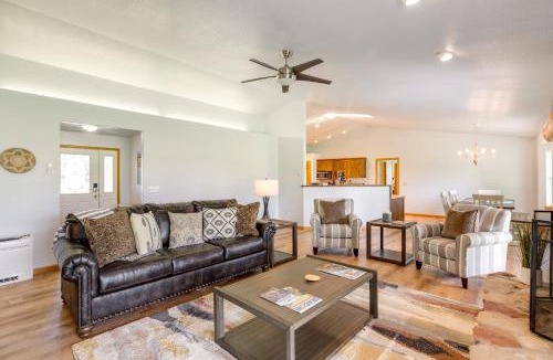 Vernal House | Montrose Retreat w/Stunning Mountain Views!