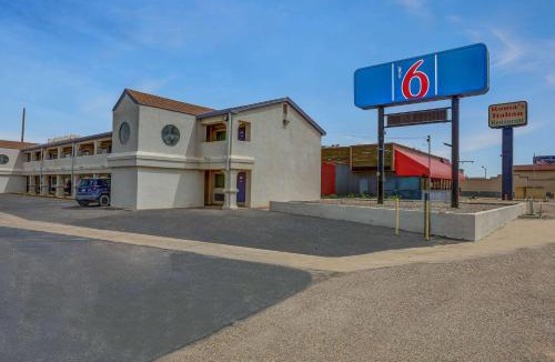 Clovis Hotel | Motel 6-Clovis, NM