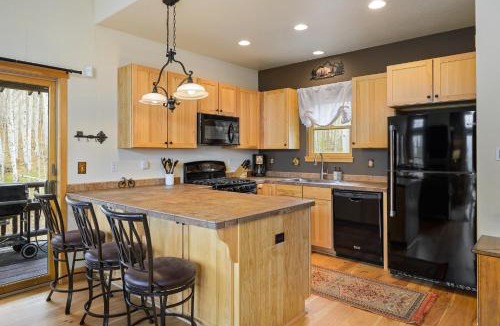 Rendezvous House | Mountain Cabin 120 I Private Hot Tub I Great Views I Activity Program