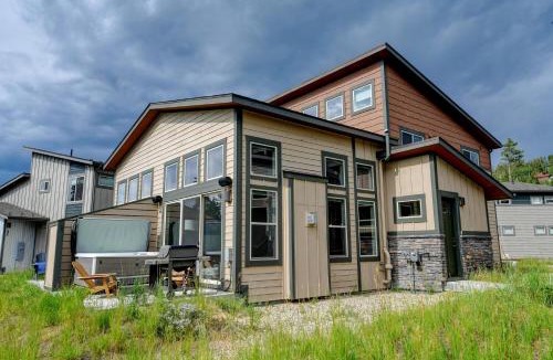 Rendezvous House | Mountain Cabin 44 I Private Hot Tub I Great Views I Activity Program