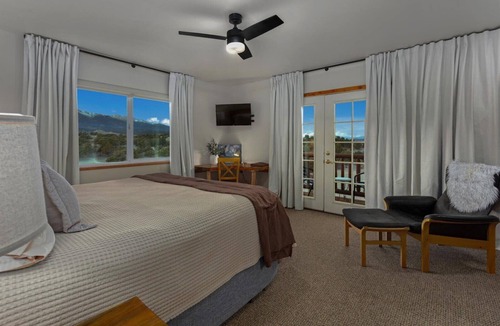 Salida Bed & Breakfast | Mountain Goat Lodge B&B