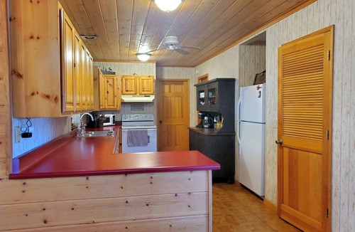 Payson Cabin | Mountain Haven - 2 King beds in Mountain Community